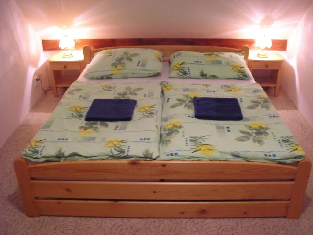 Pension-Apartmany Apollo Spindleruv Mlyn Apartment